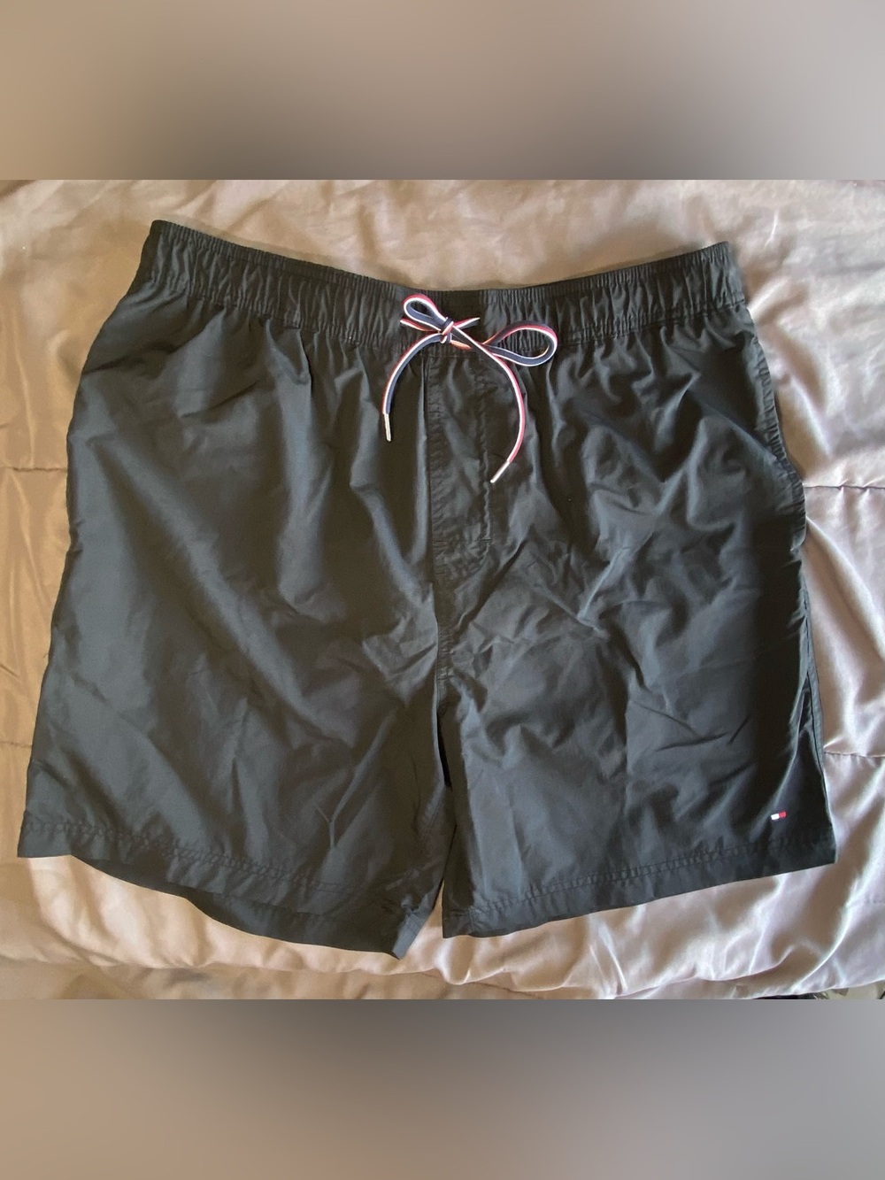 Tommy Hilfiger Men's Solid Black Swim Trunks Board Shorts Size XL